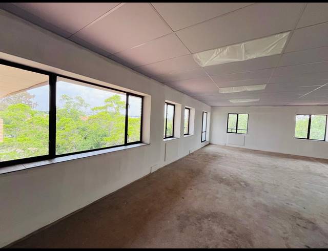 1,460M² OFFICE TO LET IN VORNA VALLEY
